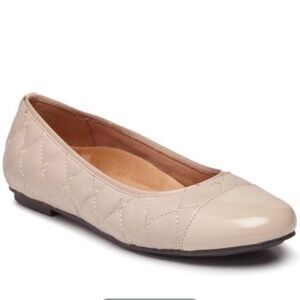 VIONIC Spark Desiree Quilted Ballet Flat Shoes Comfort Supportive size 5 Neutral